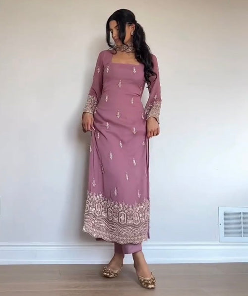 A PARTY WEAR SALWAR KAMEEZ